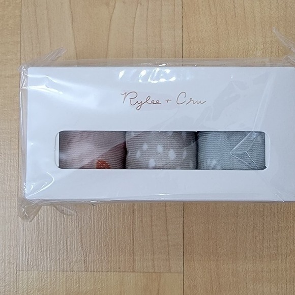 Rylee + Cru 6-9 Y NWT Ankle Socks 3 Pack - Picture 2 of 3